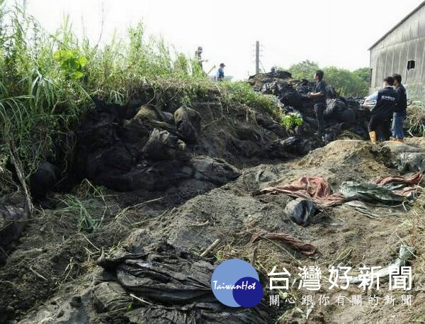 東佶環保公司以合法掩護非法,收受事業廢棄物堆置掩埋,破壞國土、污染環境,遭雲地檢起訴。(記者陳昭宗拍攝)