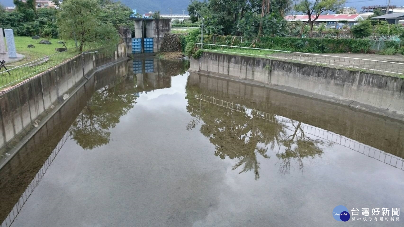防汛期近　花蓮市各抽水站調節池清淤完成