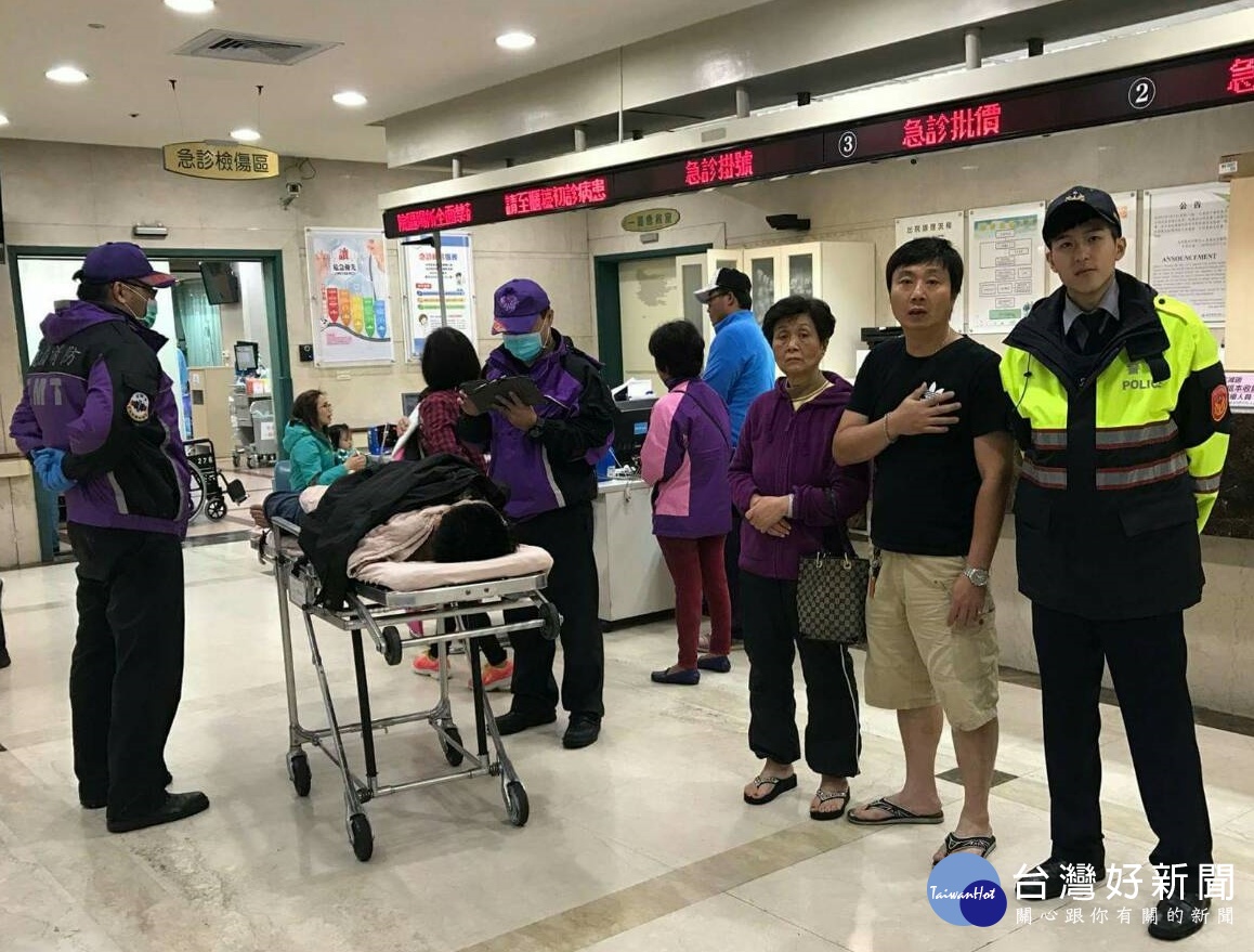 員警也依照家屬意思將陳民強制就醫至林口長庚醫院,成功阻止一樁悲劇發生