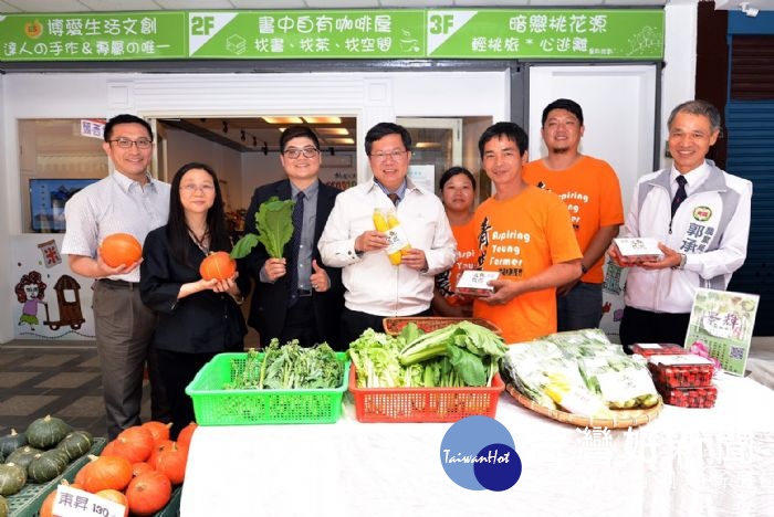 鄭市長希望大家都能親自到博愛老街走踏,感受書中的意境。