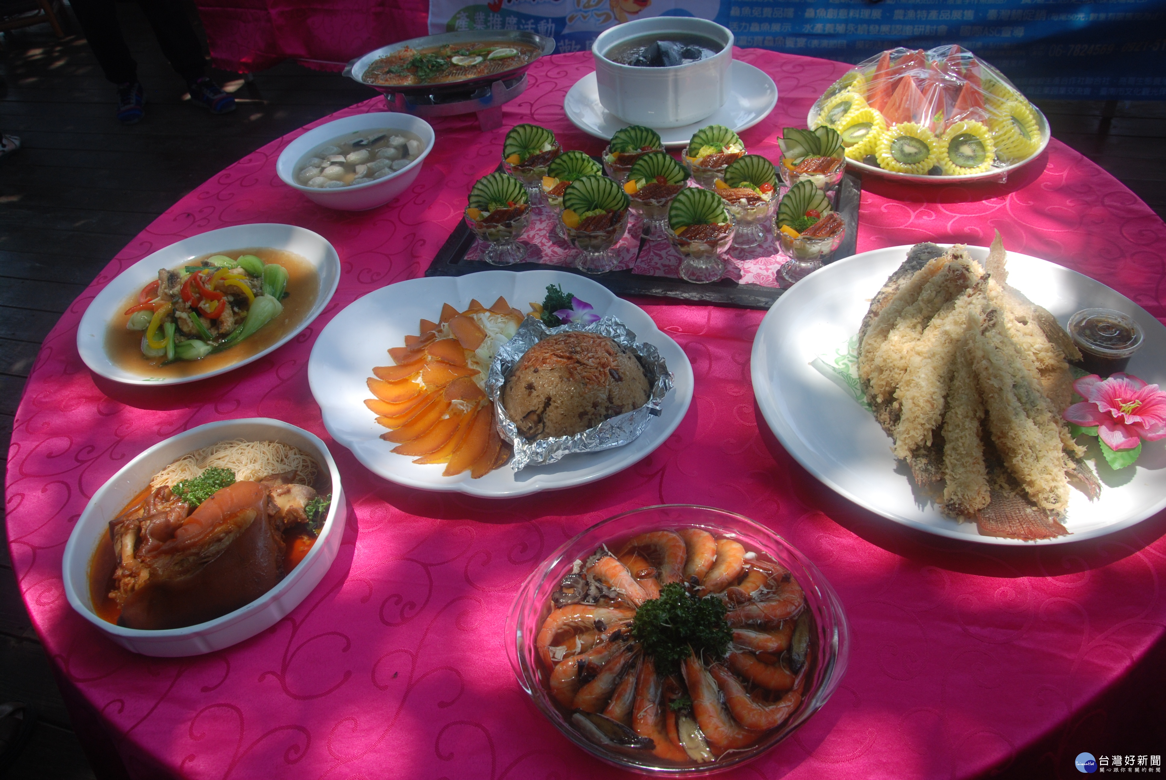 南5寶鱻魚饗宴推出接受訂桌的10道佳餚。(記者/黃芳祿攝)
