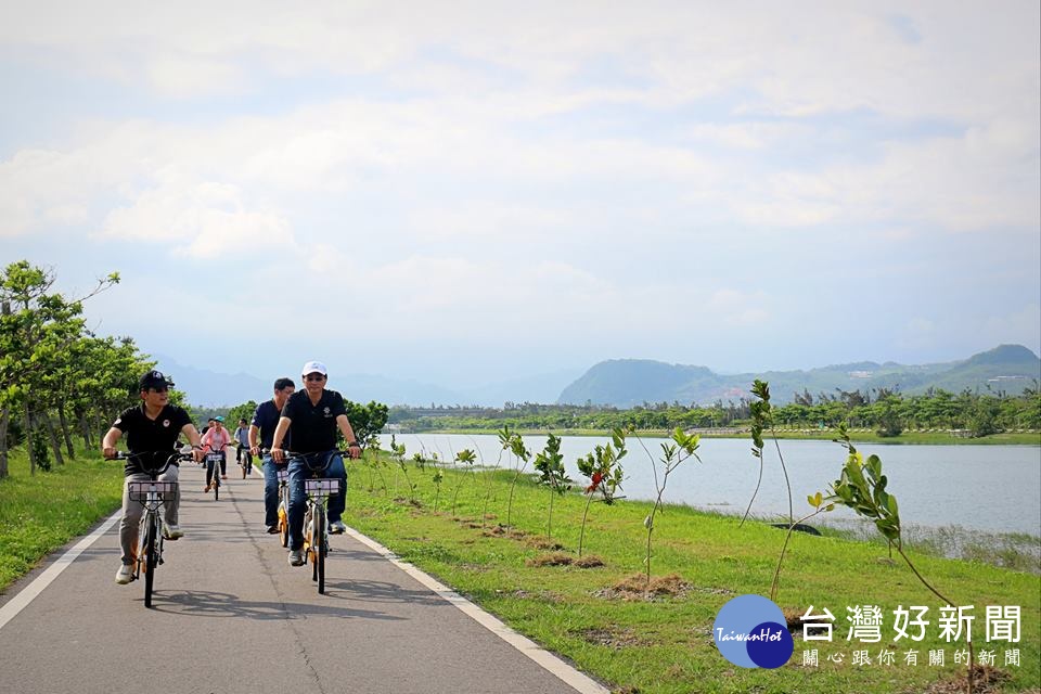 台東縣與新加坡合作引進「oBike」無樁共享自行車。