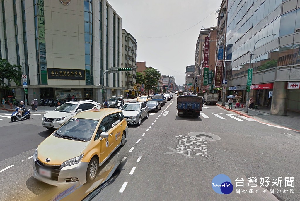 北市光復南北路 八德路口台電施工路面塌陷擴大交管範圍搶修 台灣好新聞taiwanhot Net 北市光復南北路 八德路口台電施工路面塌陷擴大交管範圍搶修 台灣好新聞taiwanhot Net
