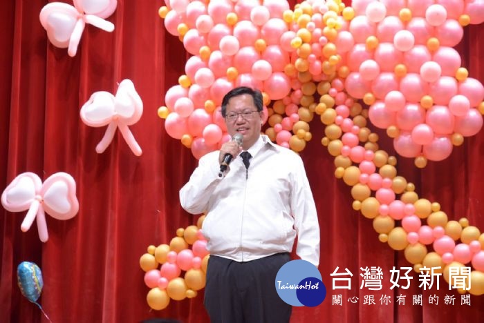 鄭市長:模範母親展現台灣女性堅毅且溫柔的一面,祝賀媽媽們母親節快樂。