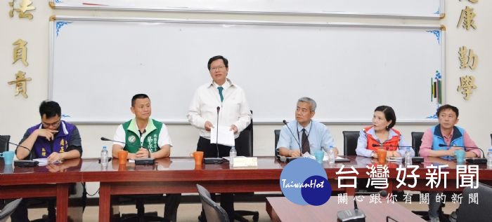 鄭市長表示,八德國中活動中心已進入內裝設備工程階段。