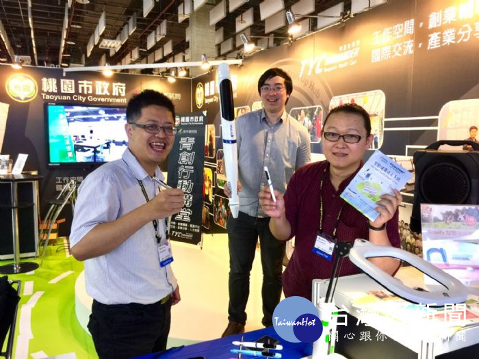 唯賜寶展示的智慧筆,可以幫助小朋友降低近視機率 。