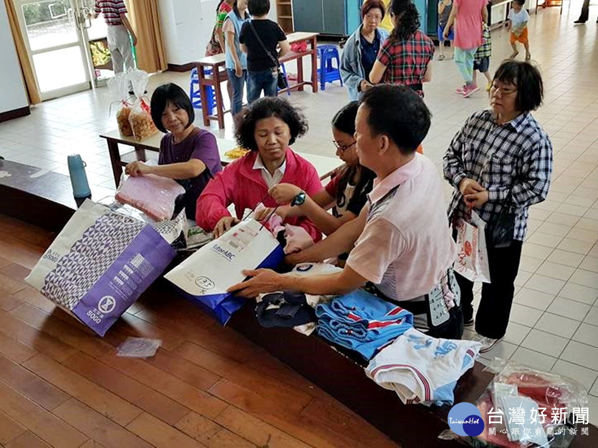 中壢龍昌里制服傳情意 綠能農場環保又舒心