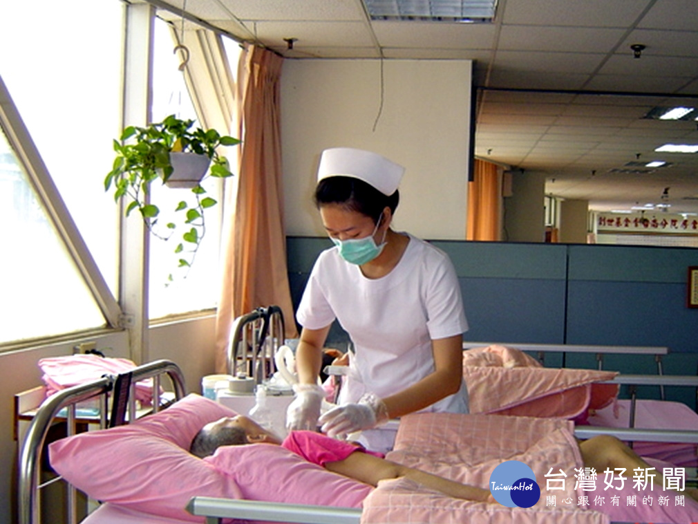 愛心園遊券僅售二成 創世工作人員掃街賣票