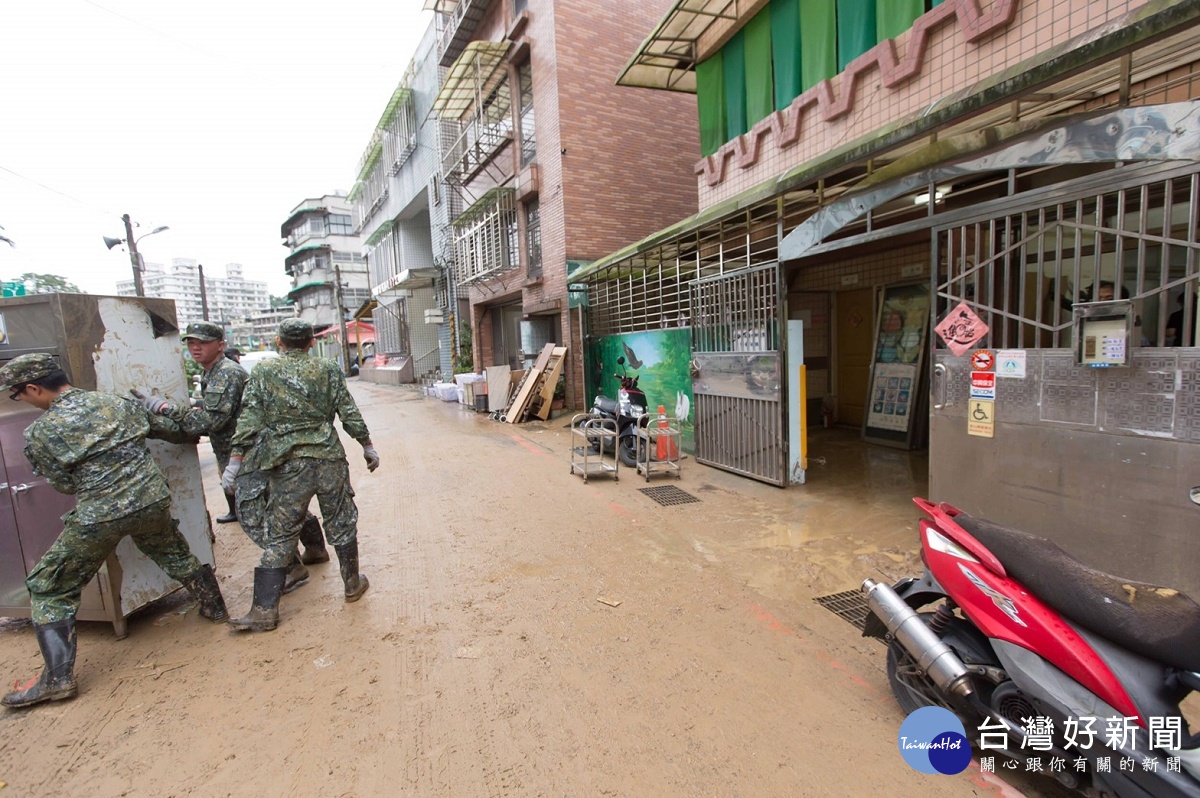 國軍救災（圖／基隆市政府提供）