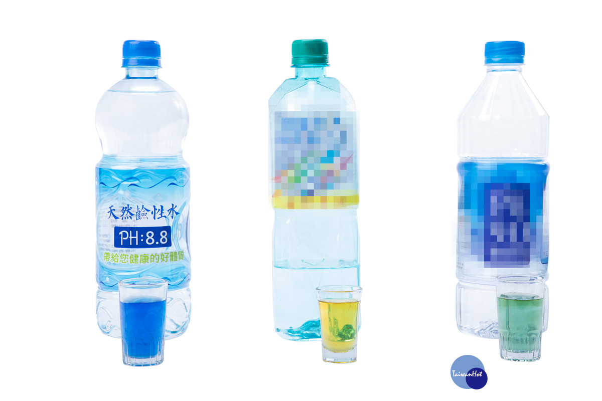 市售鹼市離子水酸鹼值在7左右(黃色與綠之間),接近中性。
