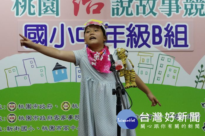 參賽選手做出時而穩重,時而輕鬆的口語表現,更添比賽的生動性及可看度。