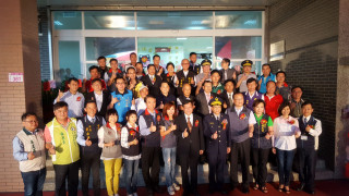 市長鄭文燦及各級民意代表與地方仕紳、在地居民一同舉辦落成啟用典禮。