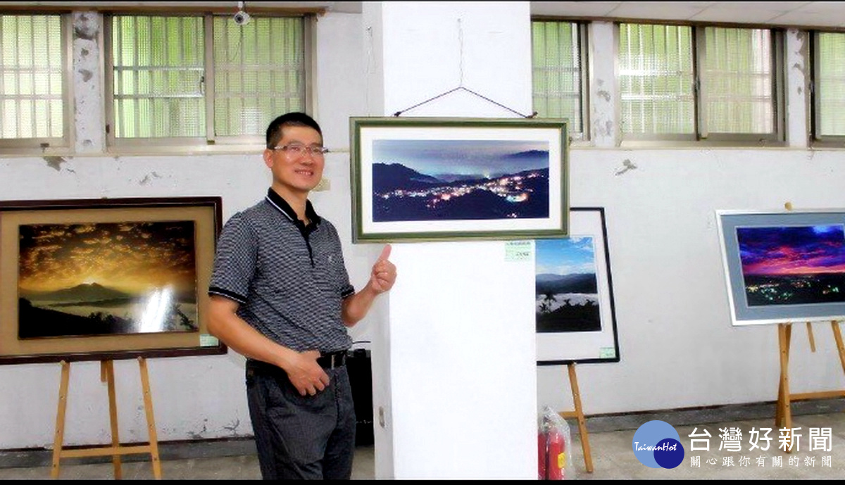 凍頂山茶農青年林錫宏製茶之餘的興趣就是背著相機捕捉在地人文風景及特色。