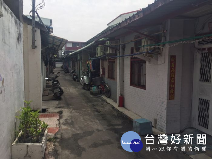 桃園市政府一直相當重視都市更新,今年編列新臺幣500萬元,補助民眾辦理都市更新整建維護。