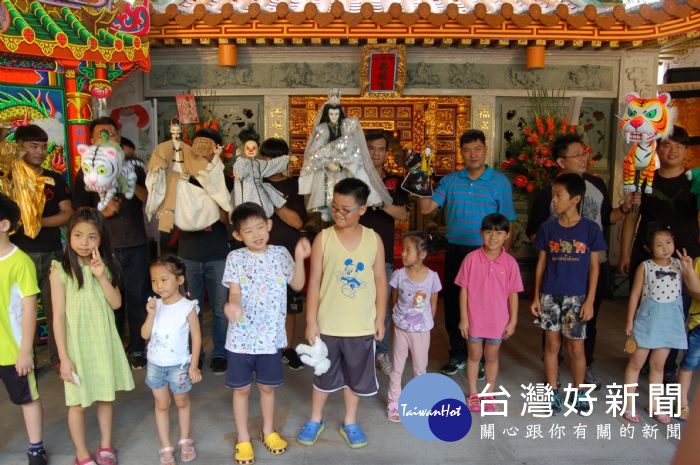 桃園市土地公文化館暑假推出大卡司親子月系列活動,熱鬧舉辦開幕活動。
