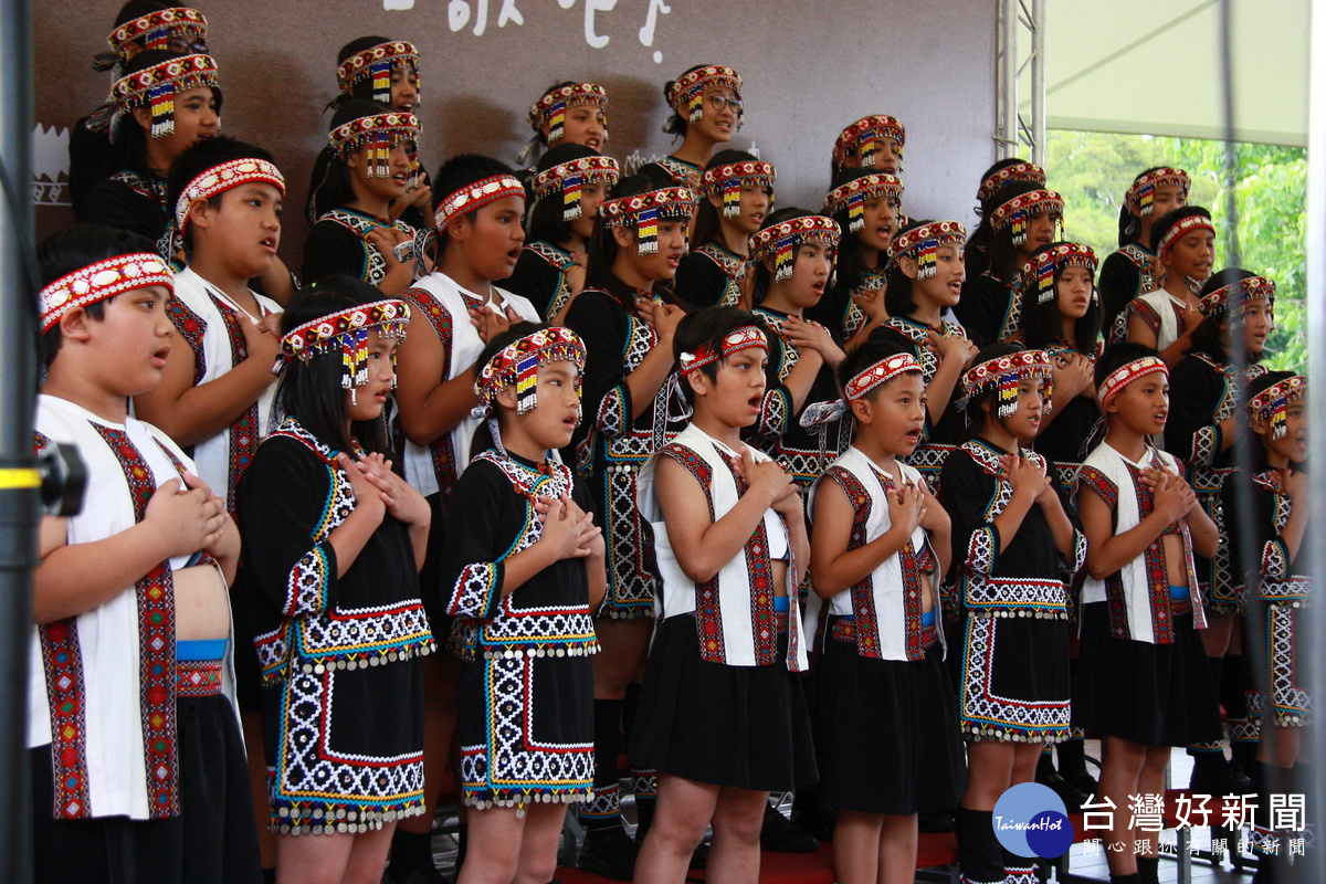 台灣原聲童聲合唱團曾在歐美各地表演。（記者扶小萍攝）