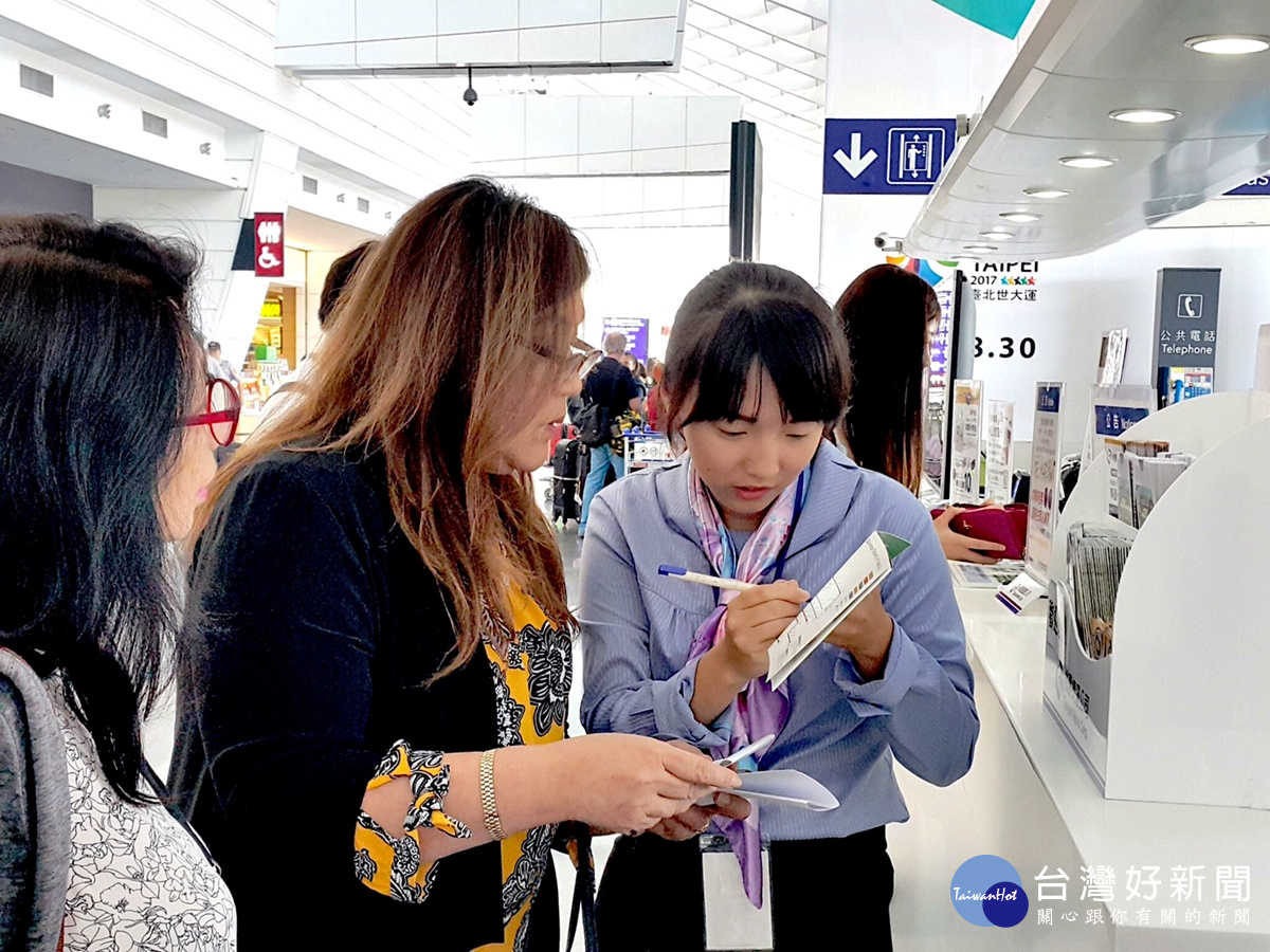 桃捷親善大使登場 為旅客指點迷津