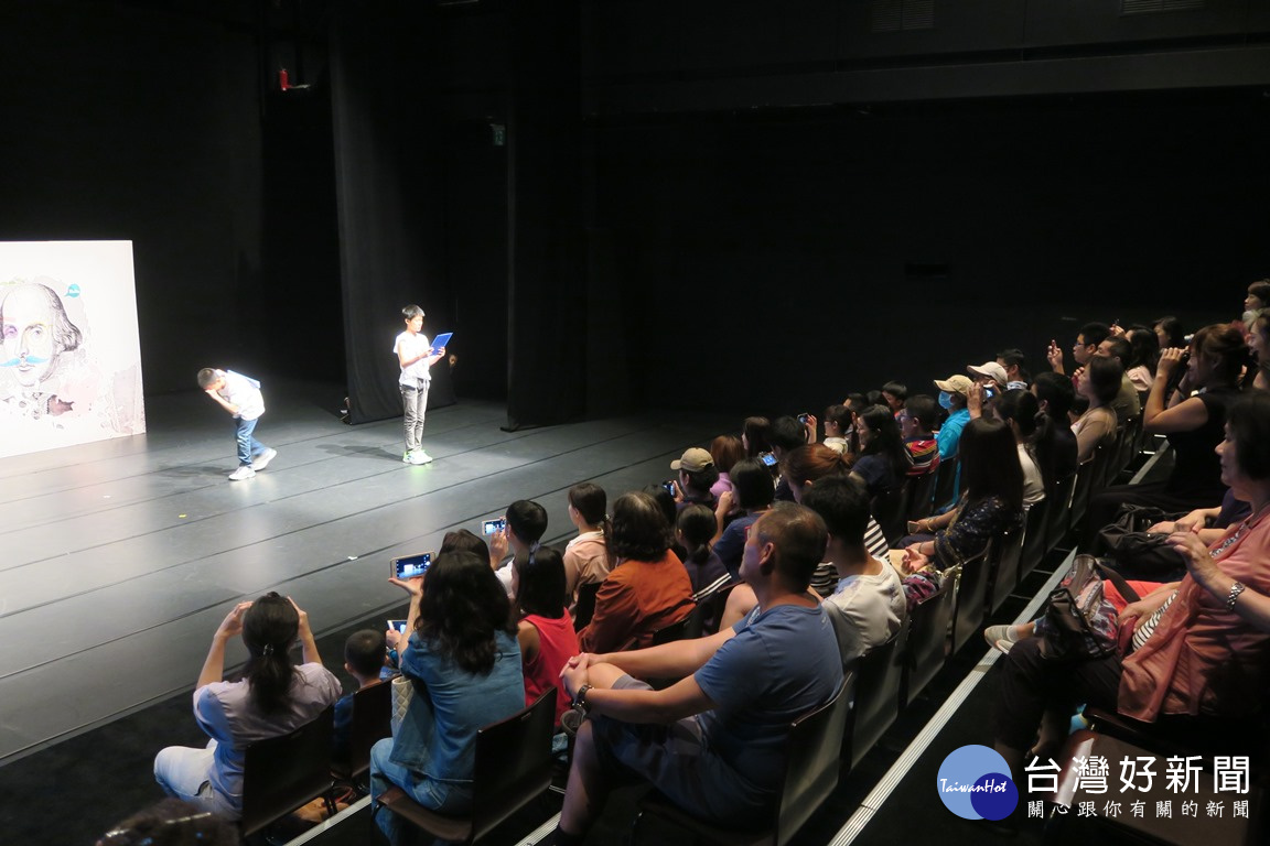 圖說:臺中國家歌劇院的夏令營最後的成果發表會,讓家長驚豔。