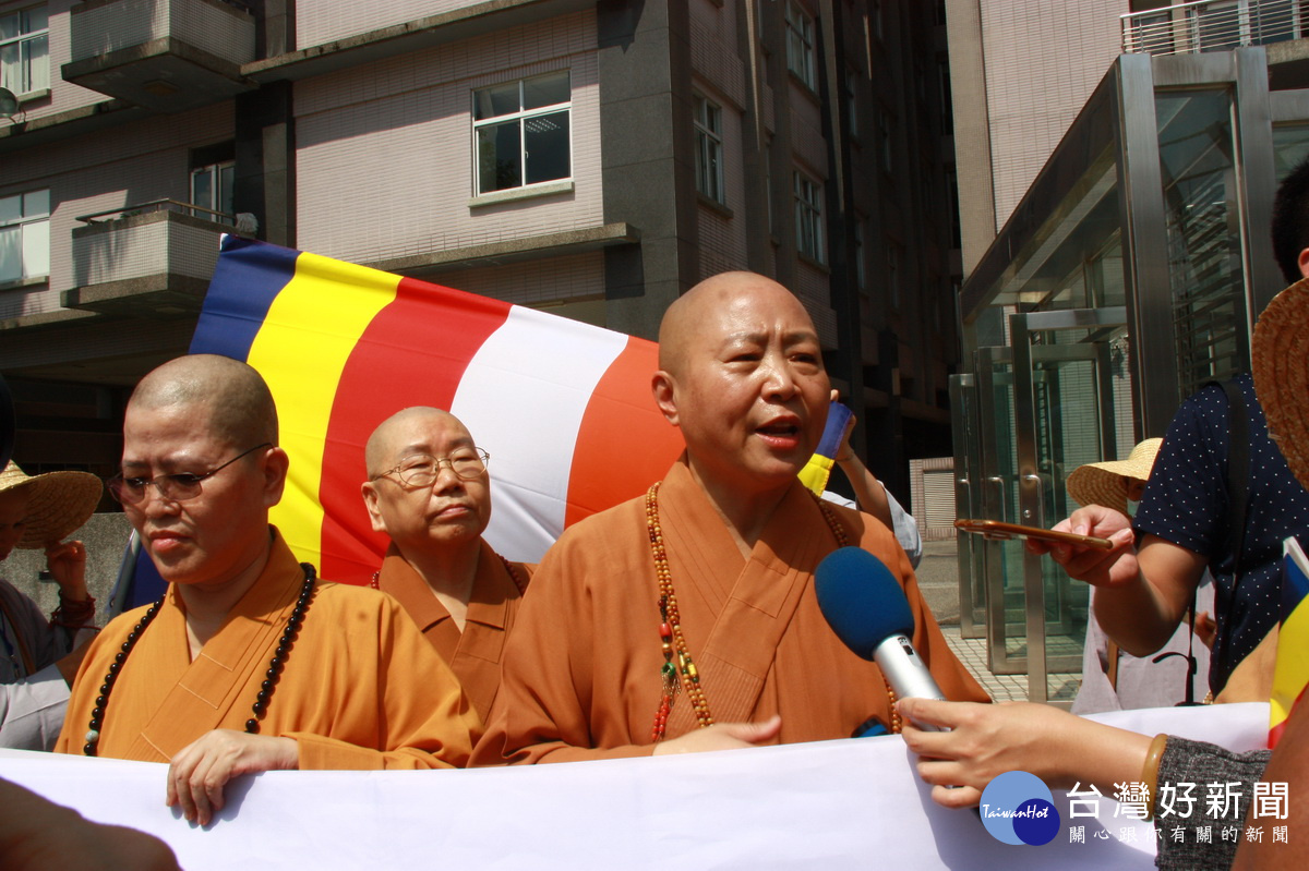 見引法師指宗教法草案中有諸多不合理。（記者扶小萍攝）