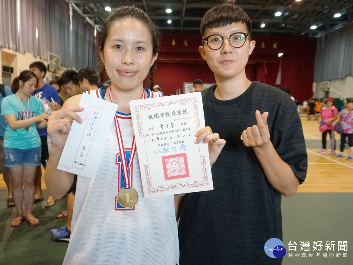 東吳大學曾子柔與隊友再度於「2017第三屆桃園盃全國三對三籃球賽」蟬聯社會女子組冠軍。