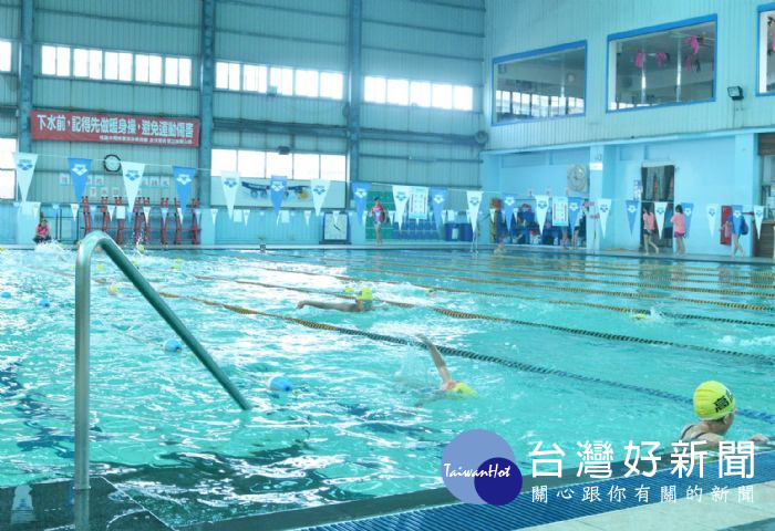 鄭市長表示,市府鼓勵市民運動,也期待游泳成為全民運動。
