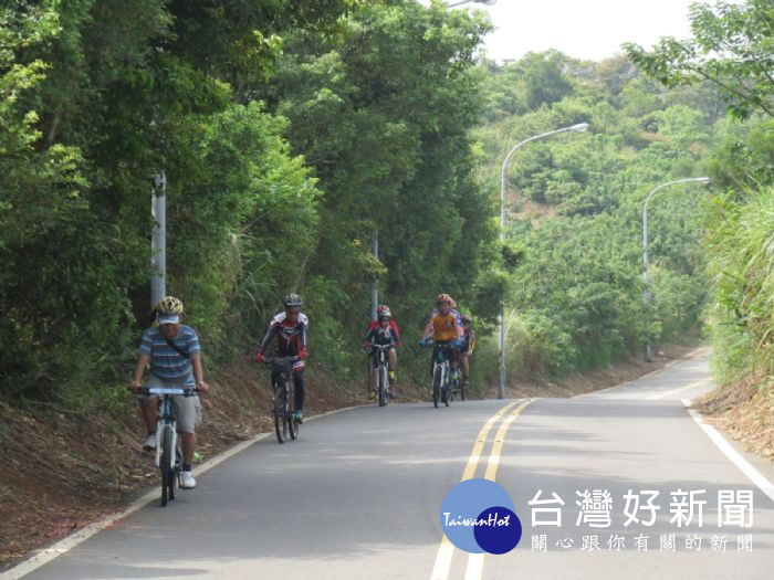 楊勝評局長建議民眾,先參加9月1、2、8、9日八個梯次的「Tour Bike單車學校-2017秋季班」訓練。