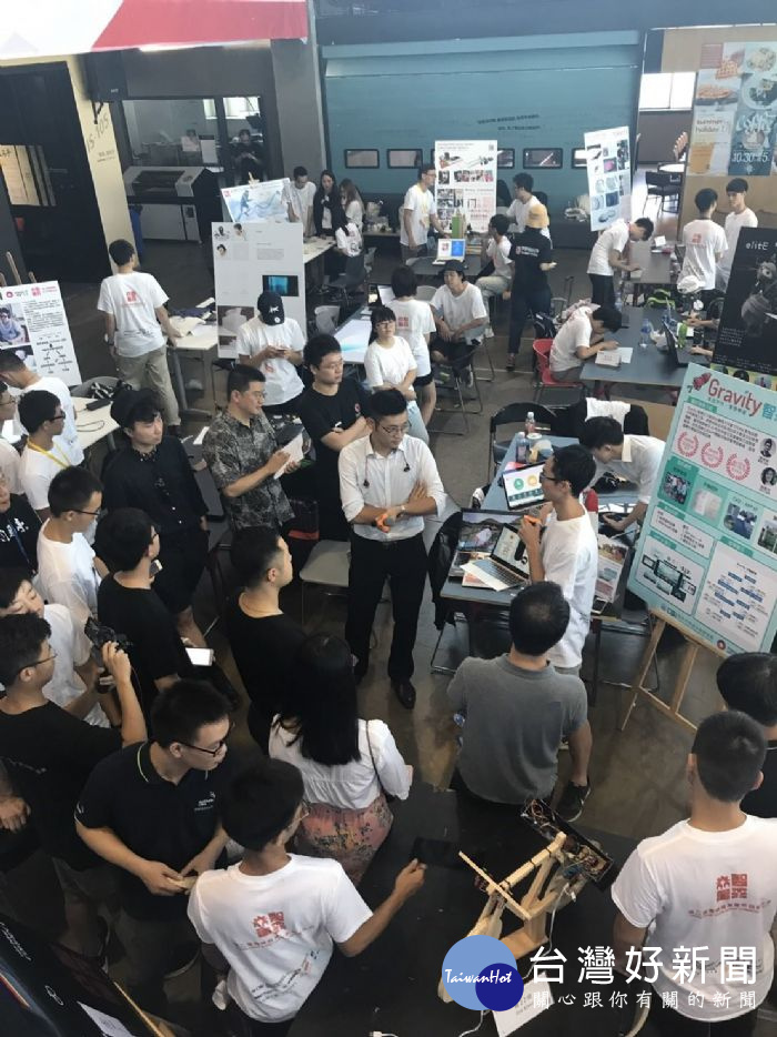 第二屆海峽兩岸創客大賽規模比往年更盛大,報名參加的創客從去年的80人增加到140位。