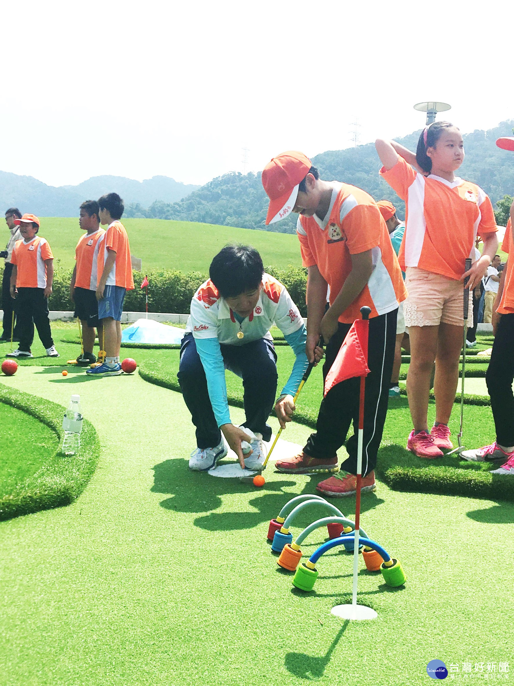 穿越桃園之美　渡假飯店打造戶外兒童高爾夫遊樂設施