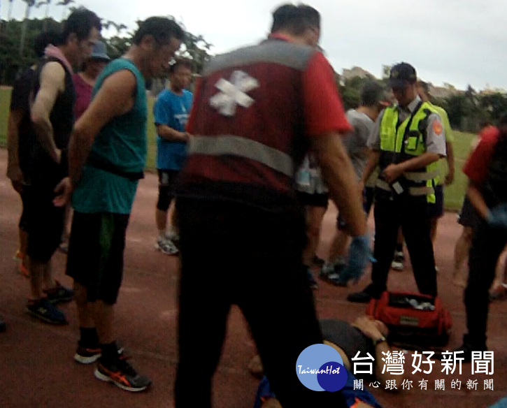 男子跑步突然昏倒　熱心民眾協助報案緊急救援送醫