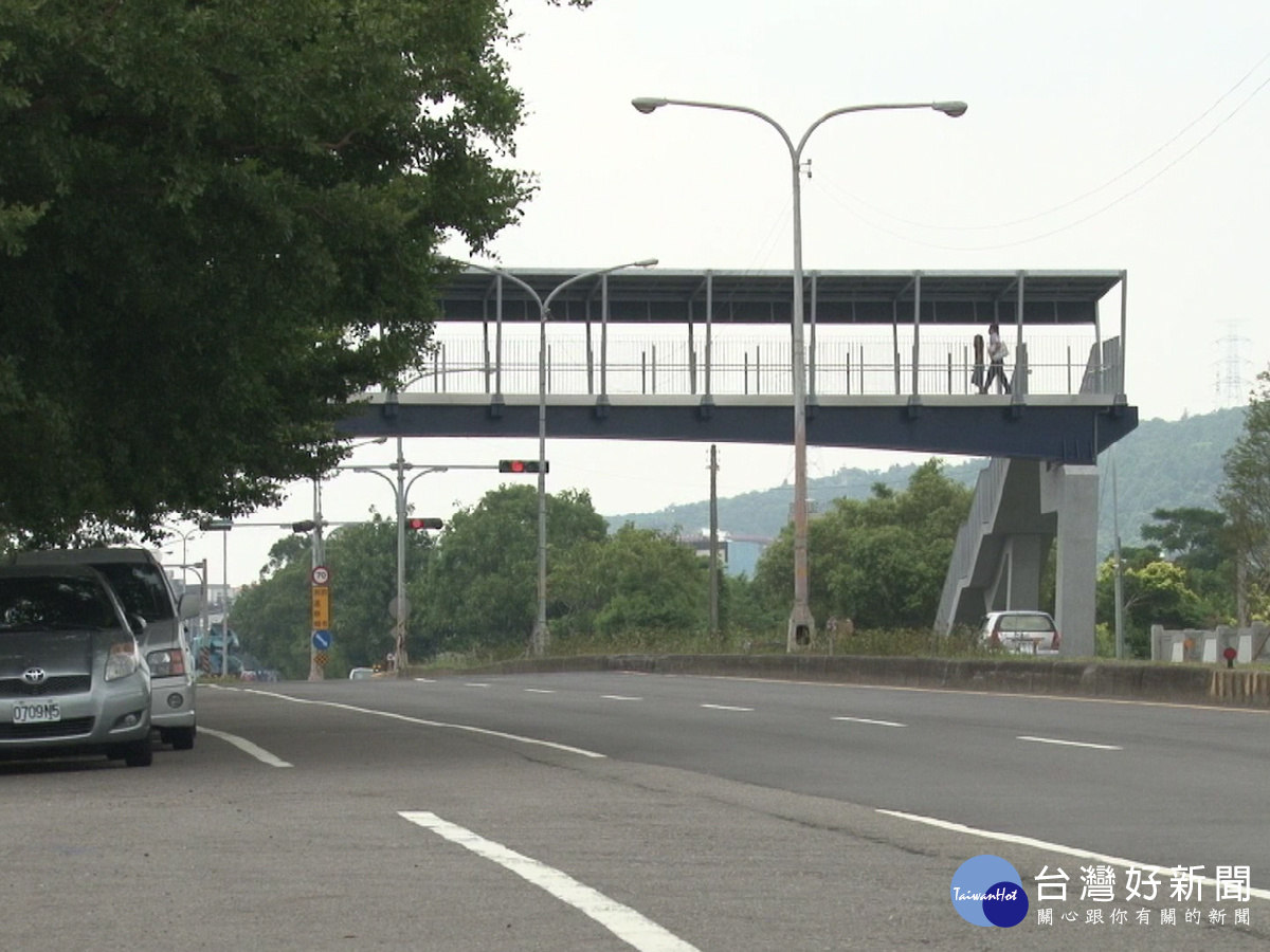 竹縣湖口筆直道路肇事高　企業贈陸橋回饋