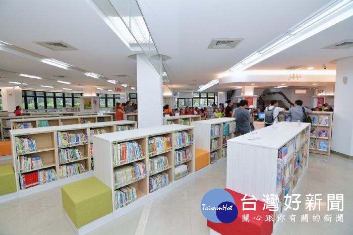 讓民眾喜歡走進圖書館　桃園中壢圖書分館空間改造啟用