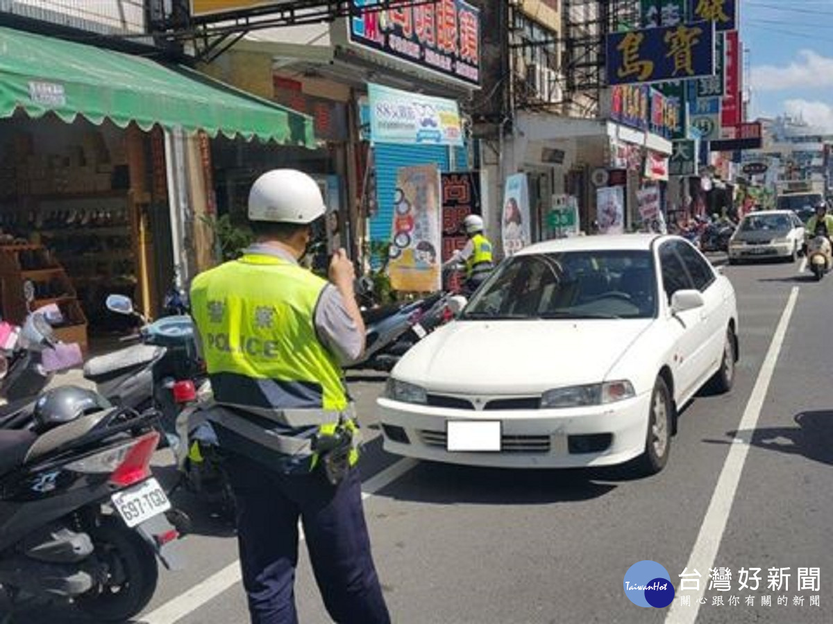 還給用路人良好道路環境　東港警強力掃蕩違停車輛