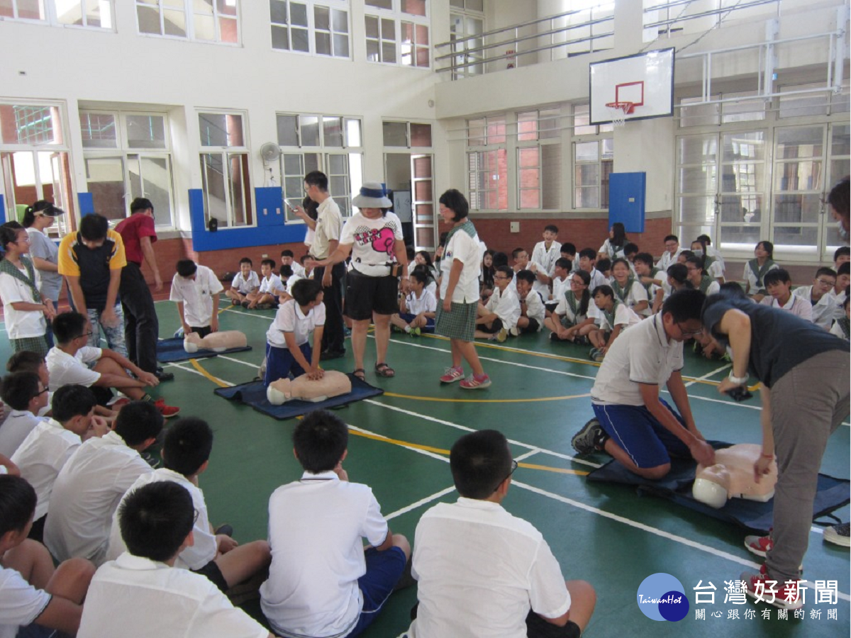 落實消防教育向下扎根　苗栗銅鑼分隊前進校園宣導防火防災