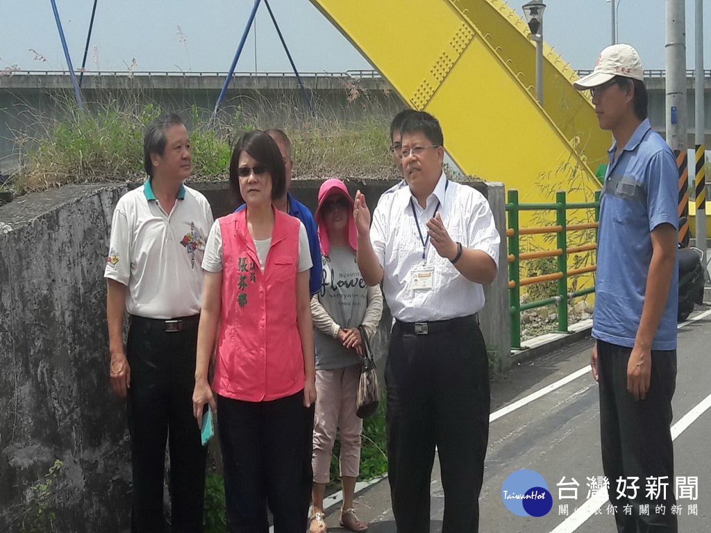 中市霧峰乾溪自行車道沿途設置進出通道爭議　民代請建設局會勘