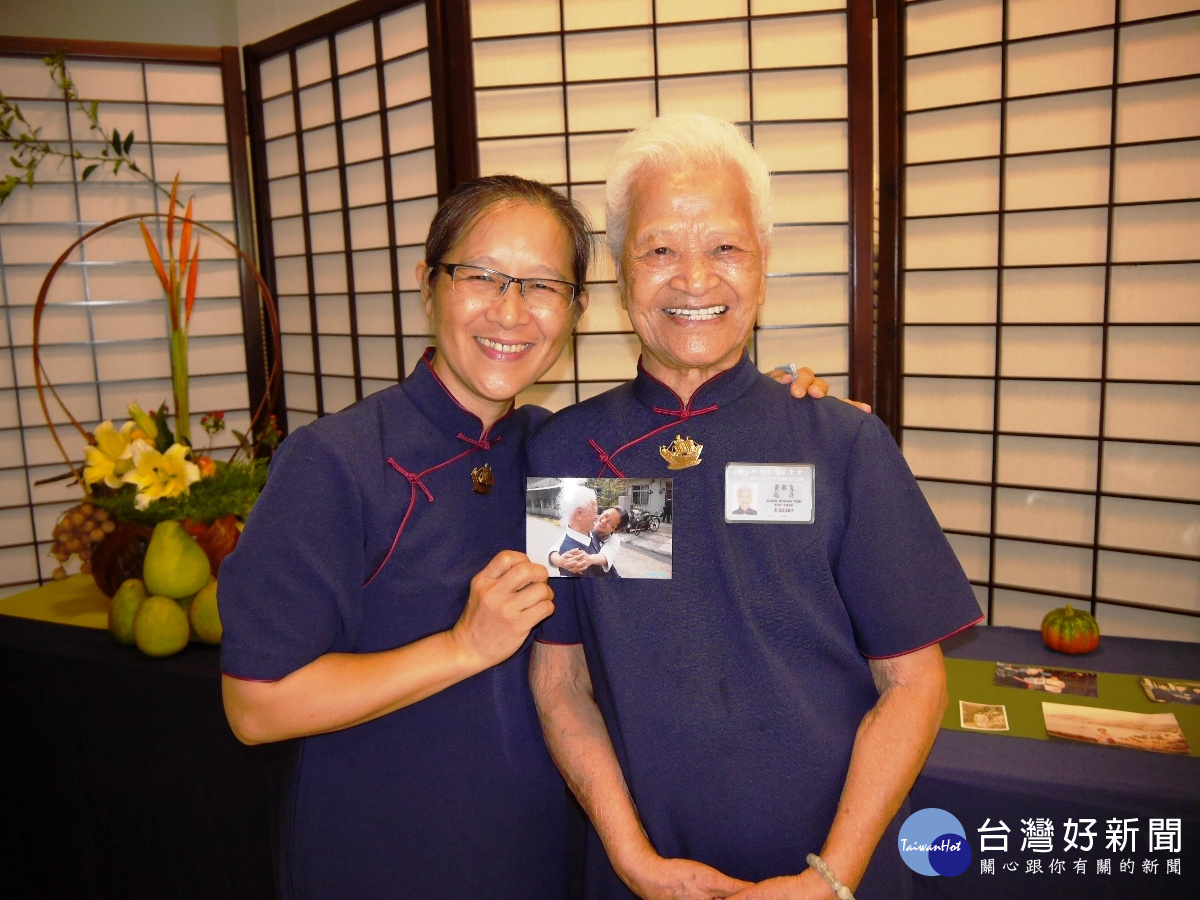 甘願做歡喜受 百歲人瑞為社會立定磐石