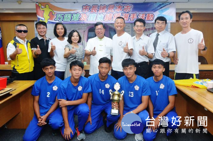 鄭市長表示,市府持續向體育署爭取蹼泳納入指定競賽項目,並給予特色運動學校更多支持與鼓勵。
