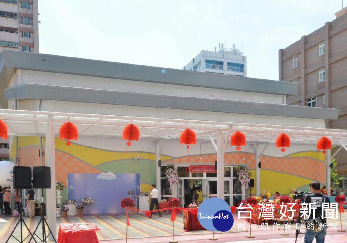 經國國中活動中心新建工程落成典禮。