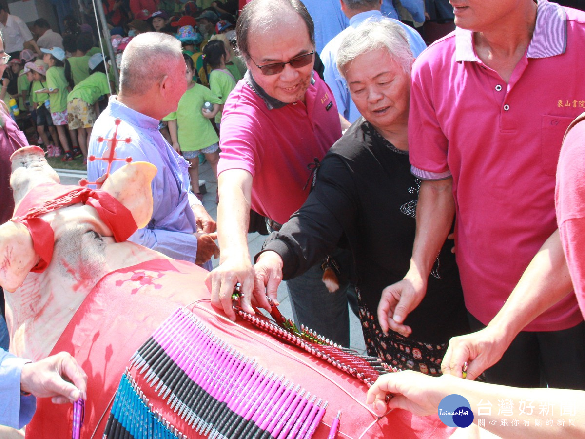 苗栗慶祝孔子誕辰2567週年　彰顯「尊師重道」的重要性