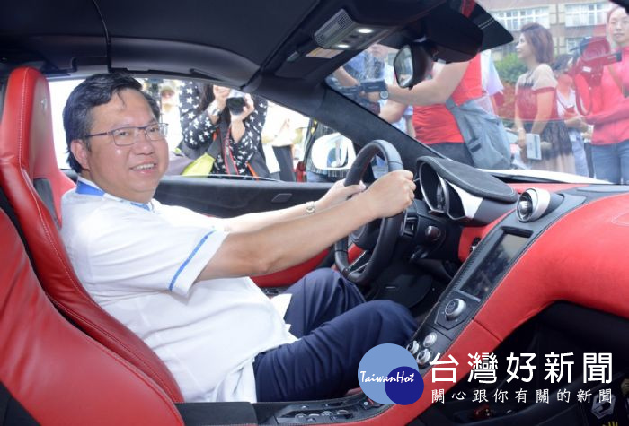 桃園市長鄭文燦，出席2017桃園汽車博覽會行前記者會。