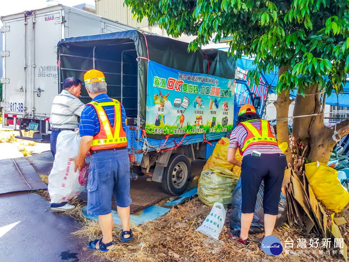 「循環經濟資收大軍」協助桃園市各區中隊推動資源回收工作。