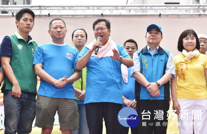 鄭市長表示,中壢人口突破40萬人,市府會積極建設中壢,讓中壢一步步轉型、蛻變。
