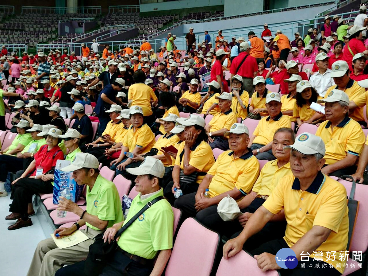 桃市重陽季系列活動 長青趣味競賽2100人與會