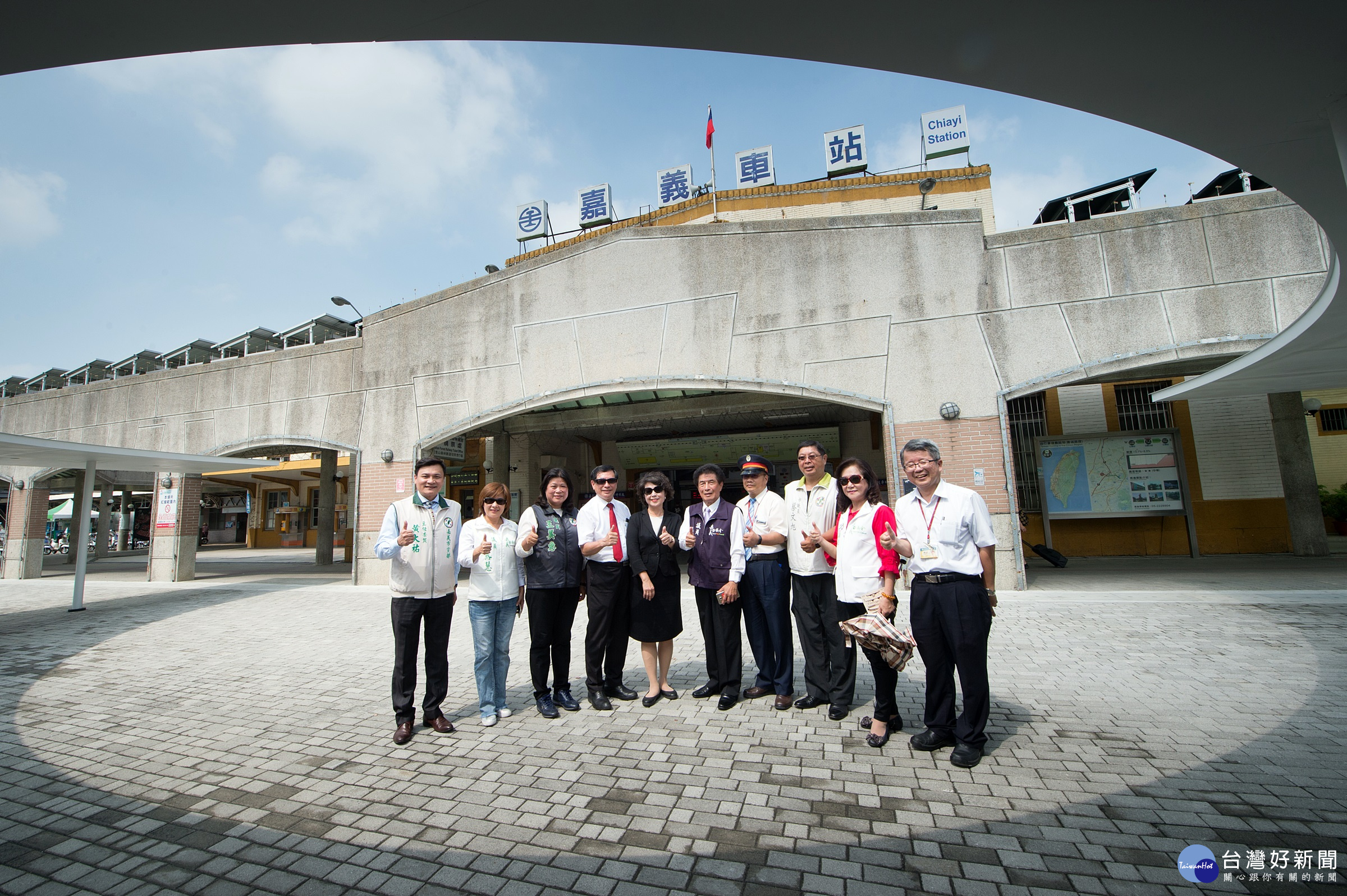 站前廣場啟用