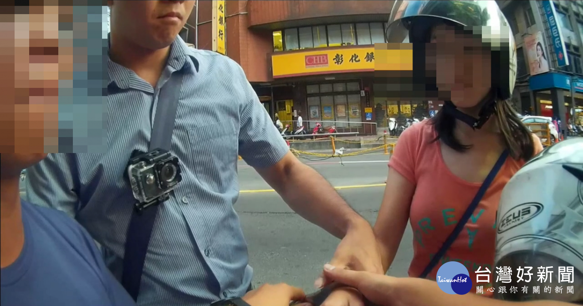 中壢警方埋伏查獲鄒姓女子騎乘失竊重機車,全案訊後依法移送偵辦。
