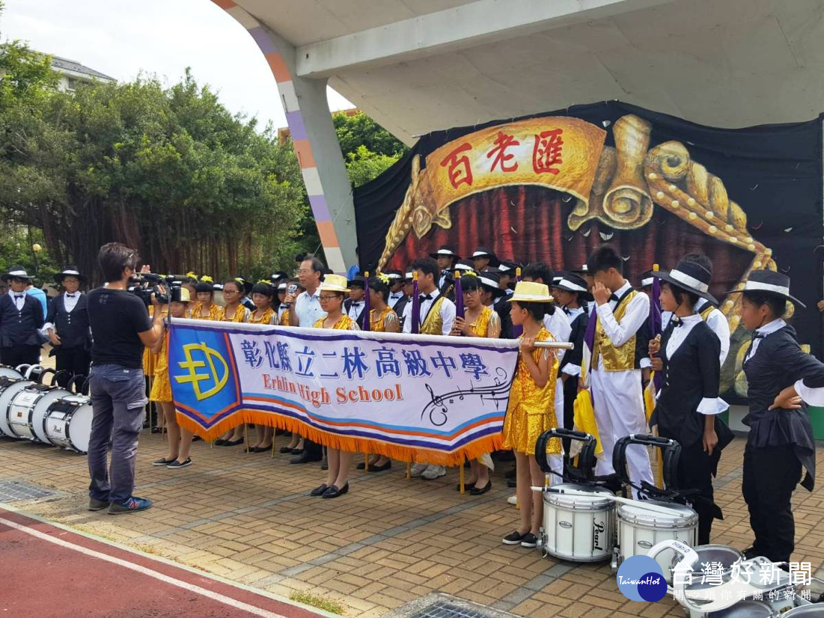 窮不能窮教育 善心夫婦捐墨募款為偏鄉教育付出
