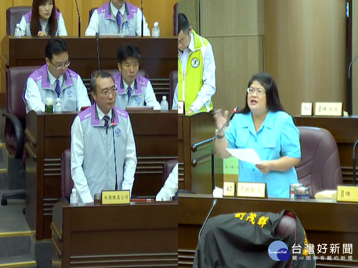 桃捷公司向中央爭取營業前虧損金額,桃園市議員謝彰文質疑求償不力。