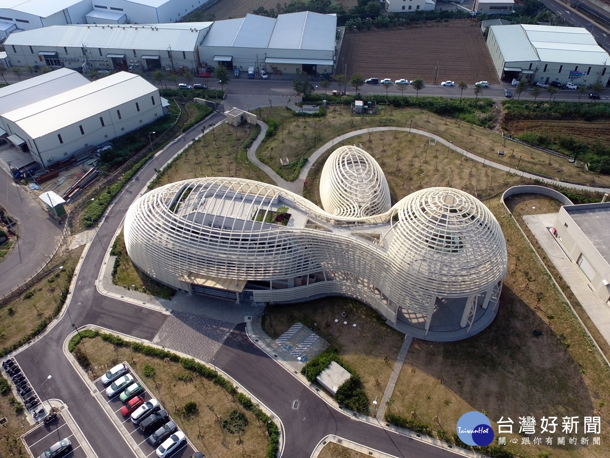 北區水資源中心建築物的規劃設計獲得最佳規劃設計類特別獎及最佳環境文化類優質獎,是桃園市首次獲得該國際組織的肯定