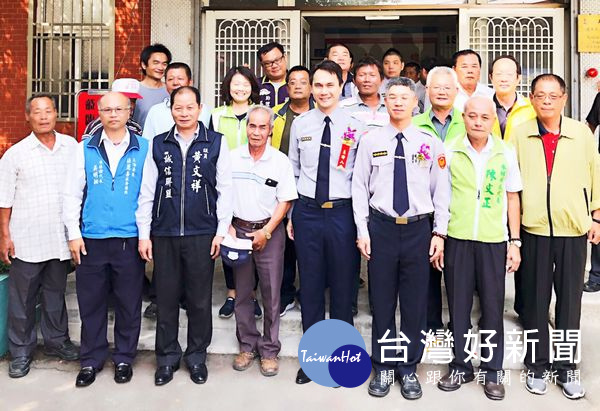 北港警分局所長交接佈達典禮,地方各級民代及鄉親均到場觀禮,展現警民團結和氣。(記者陳昭宗拍攝)