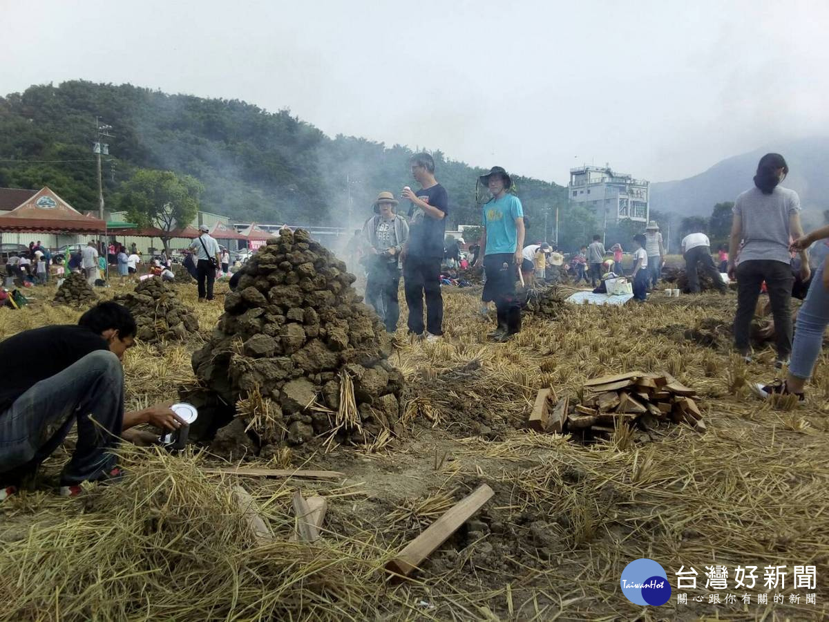 烘窯完成，開始升火了！