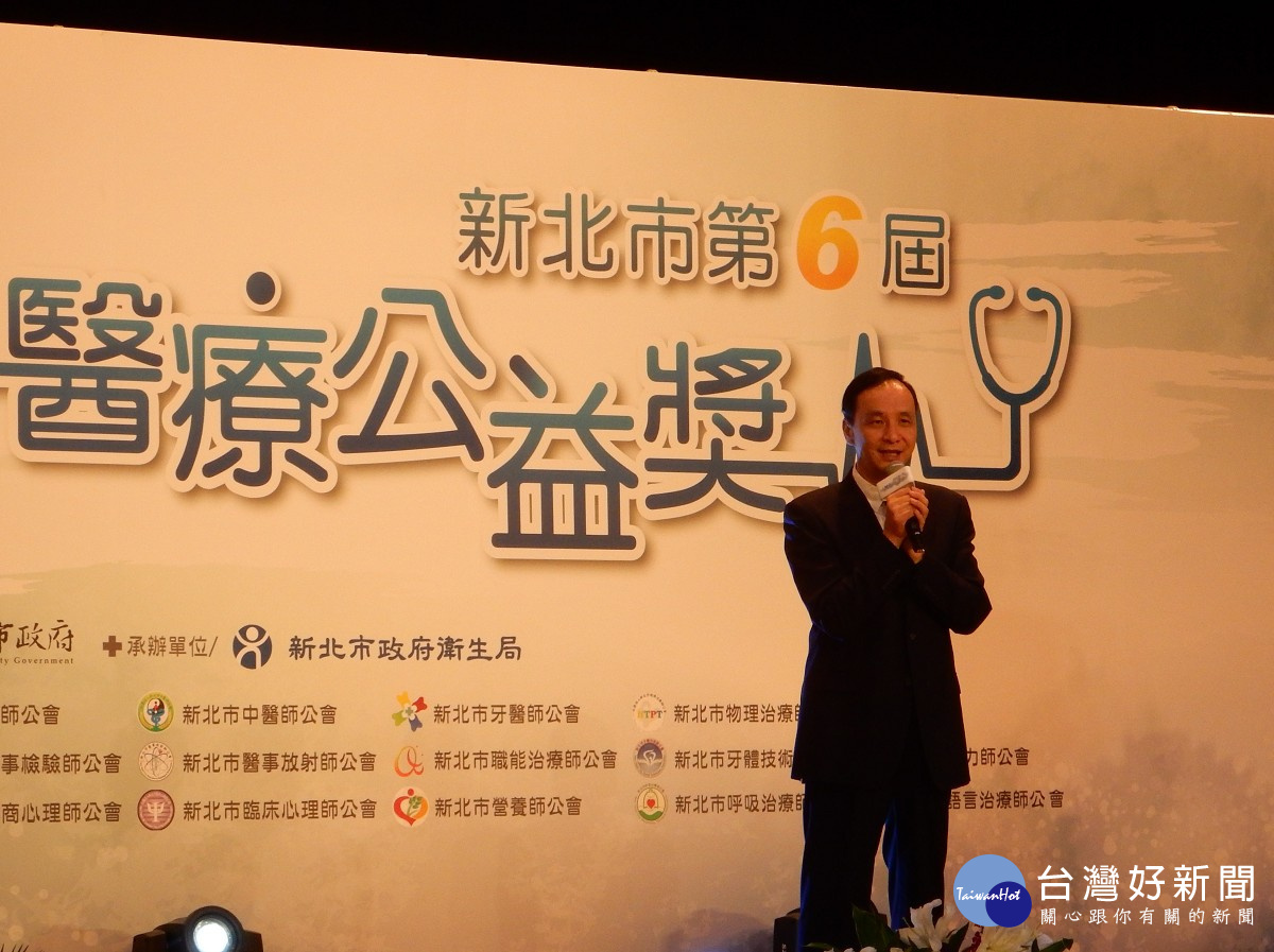 新北市長朱立倫受訪表示,新北市得不到更多的統籌分配稅款,及更多中央補助款的支持。(圖/記者黃村杉攝)